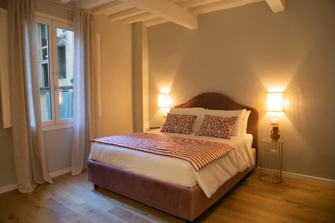 Lunaria Suites - Fyodor Dostoyevsky'S House Florence Exterior photo